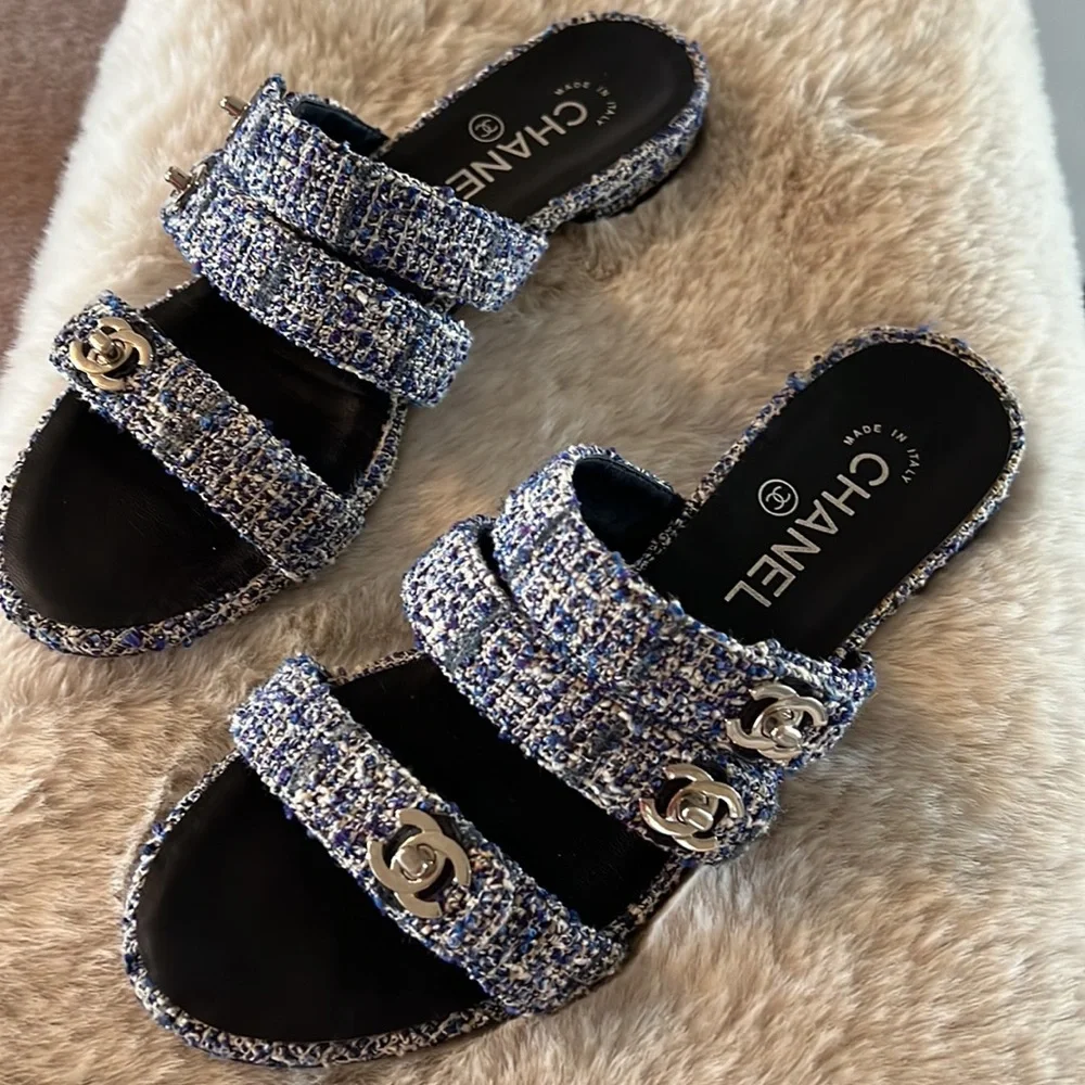 CHANEL tweed and lambskin mules/sandals - Picture 6 of 7